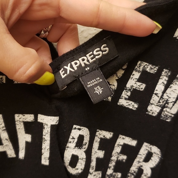 T-shirt - Picture 2 of 4